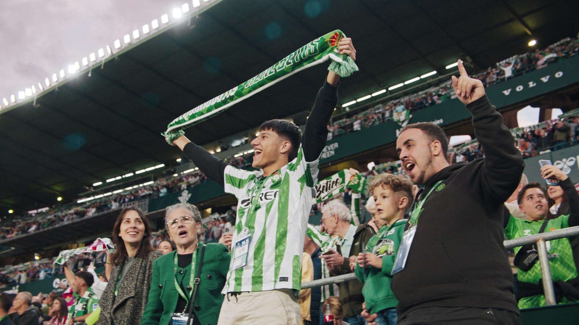 参与国的增 参与国的增