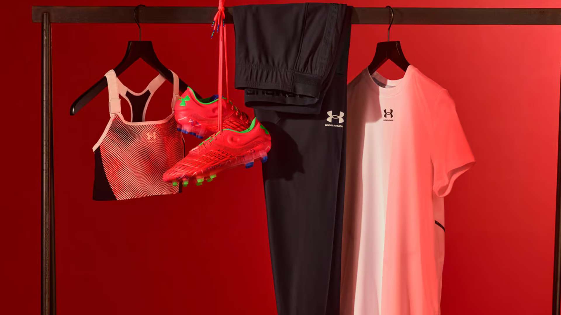 尤其重视国 尤其重视国